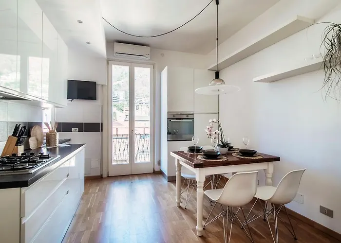 Anna's Super Cozy Flat, With A/c, High Speed Wifi, Near The And Public Transport *
