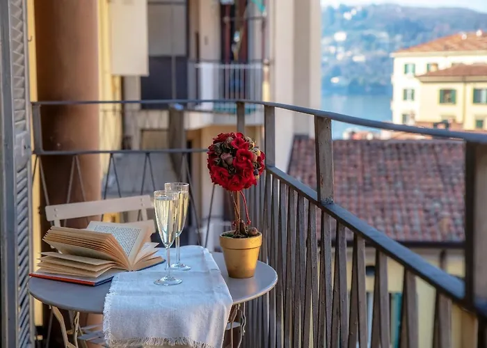 Anna's Super Cozy Flat, With A/c, High Speed Wifi, Near The And Public Transport