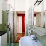 Anna's Super Cozy Flat, With A/c, High Speed Wifi, Near The And Public Transport